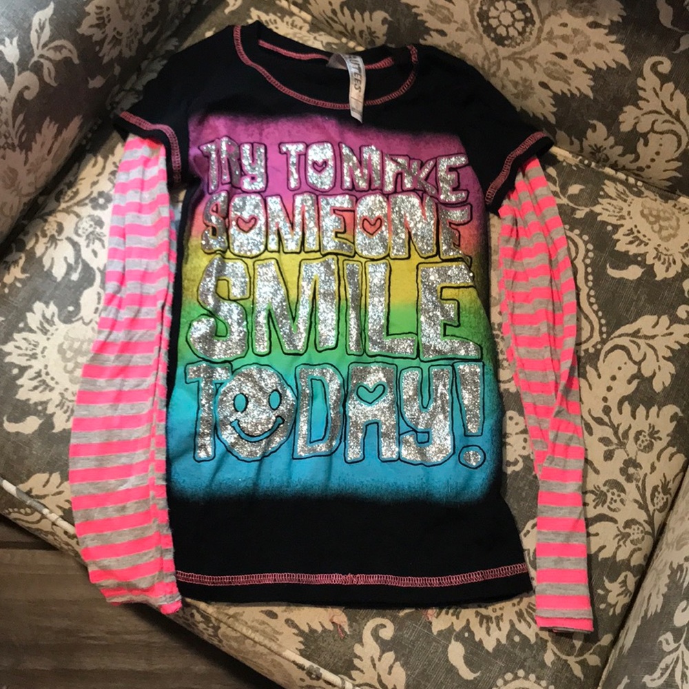 Girls long sleeved T-shirt